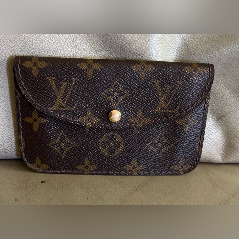 Authentic Louis Vuitton CEINTURE POCHETTE Belt Bum Bag Rare
NO BELT